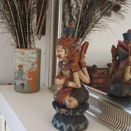 Hotel La Maison Des Delices