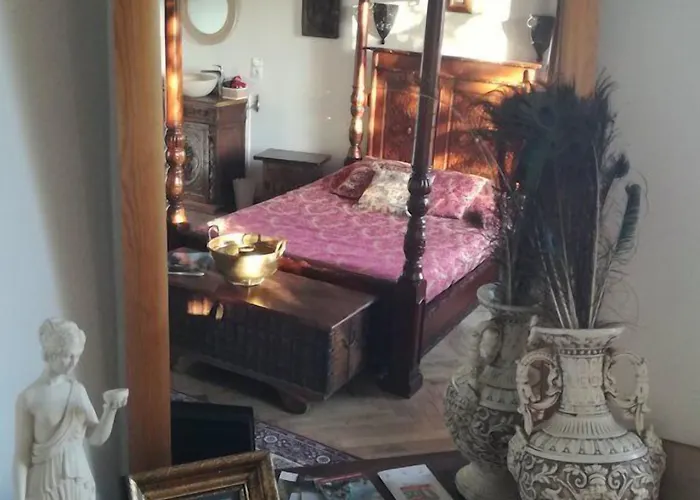 Отель La Maison Des Delices *