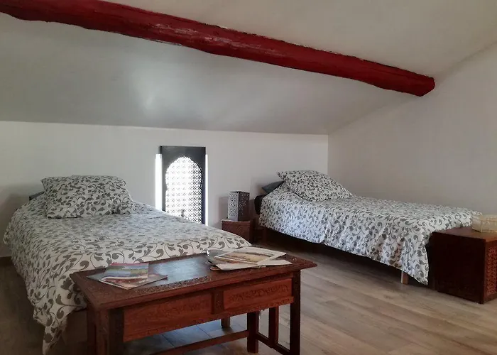 Отель La Maison Des Delices *